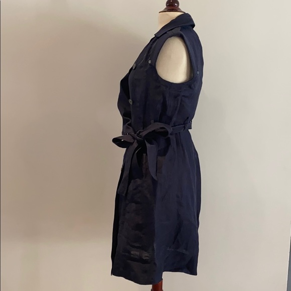 Chic and Classy navy blue dress - Picture 4 of 9